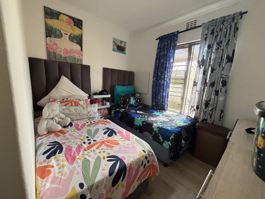To Let 2 Bedroom Property for Rent in Stellendale Western Cape